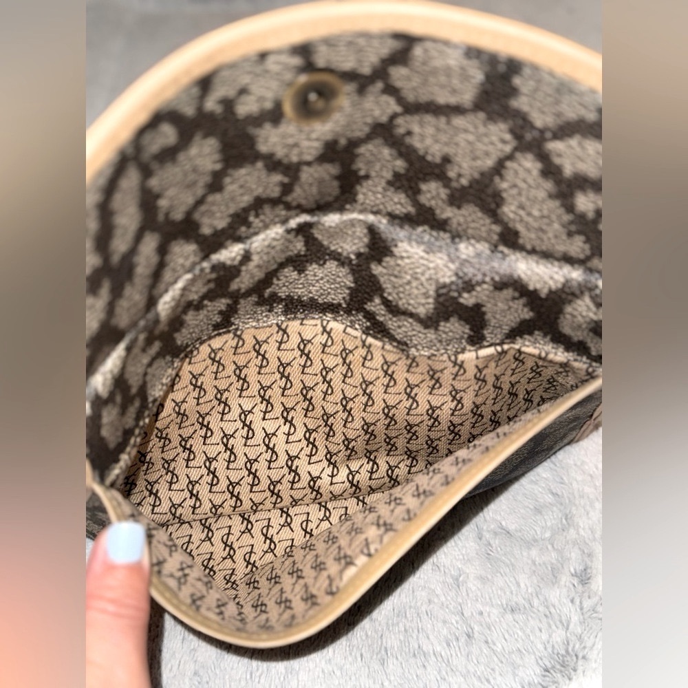 Yves Saint Laurent Vintage Clutch - Picture 7 of 14